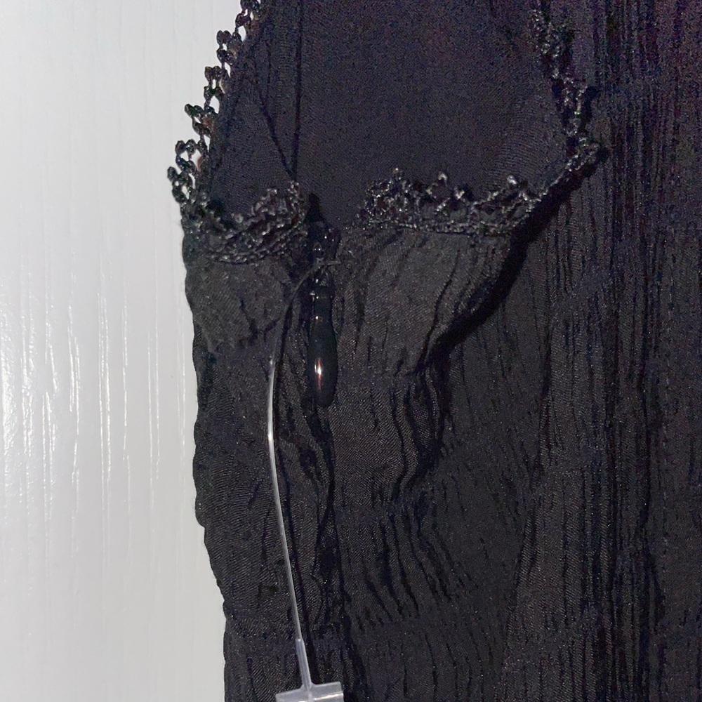 ANTHROPOLOGIE Black Smocked textured midi dress - Picture 6 of 16
